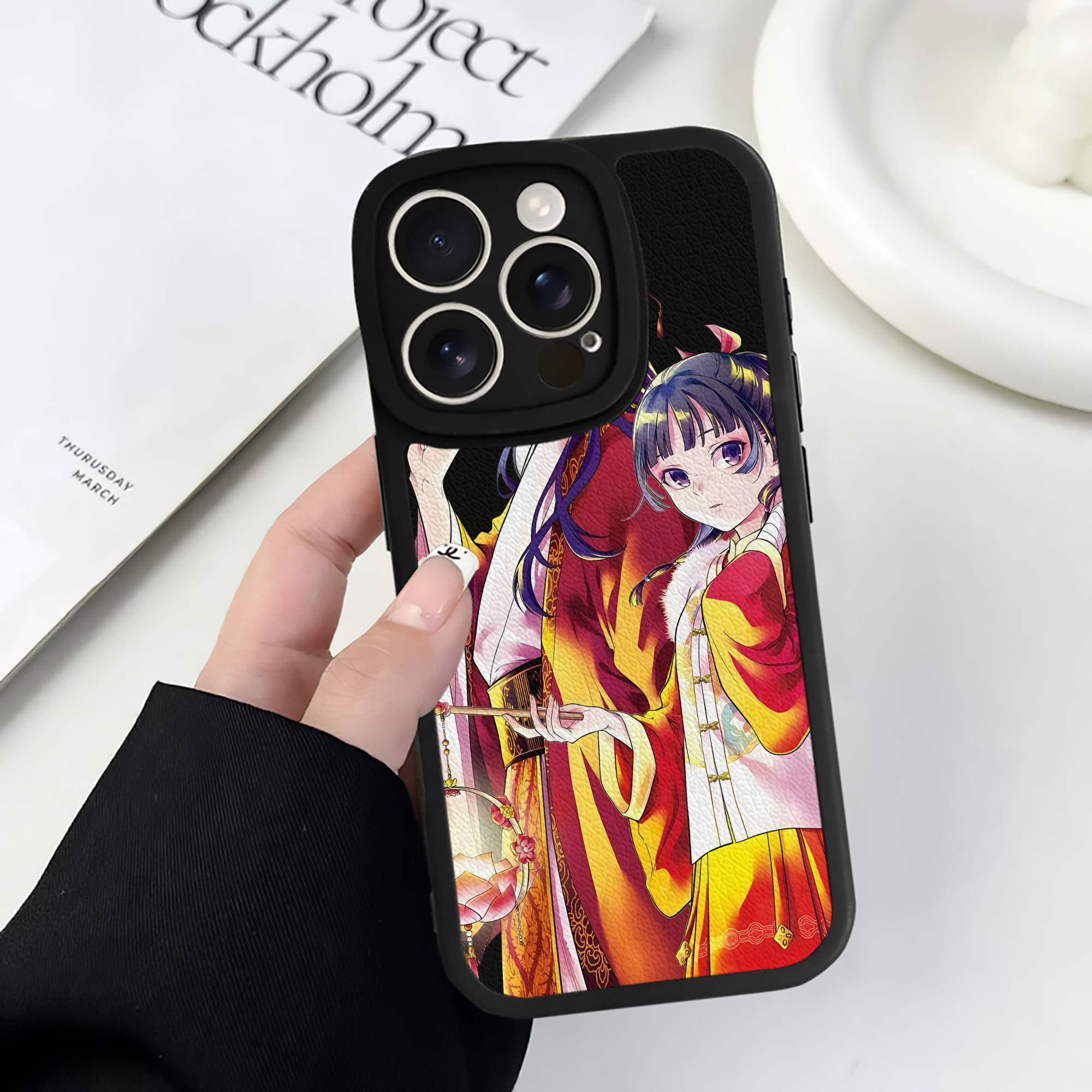 （画像用） 薬屋のひとりごと The Apothecary Diaries 【iPhone 16シリーズ対応】シリコンスマホケース（レザー調） 材質：シリコン
